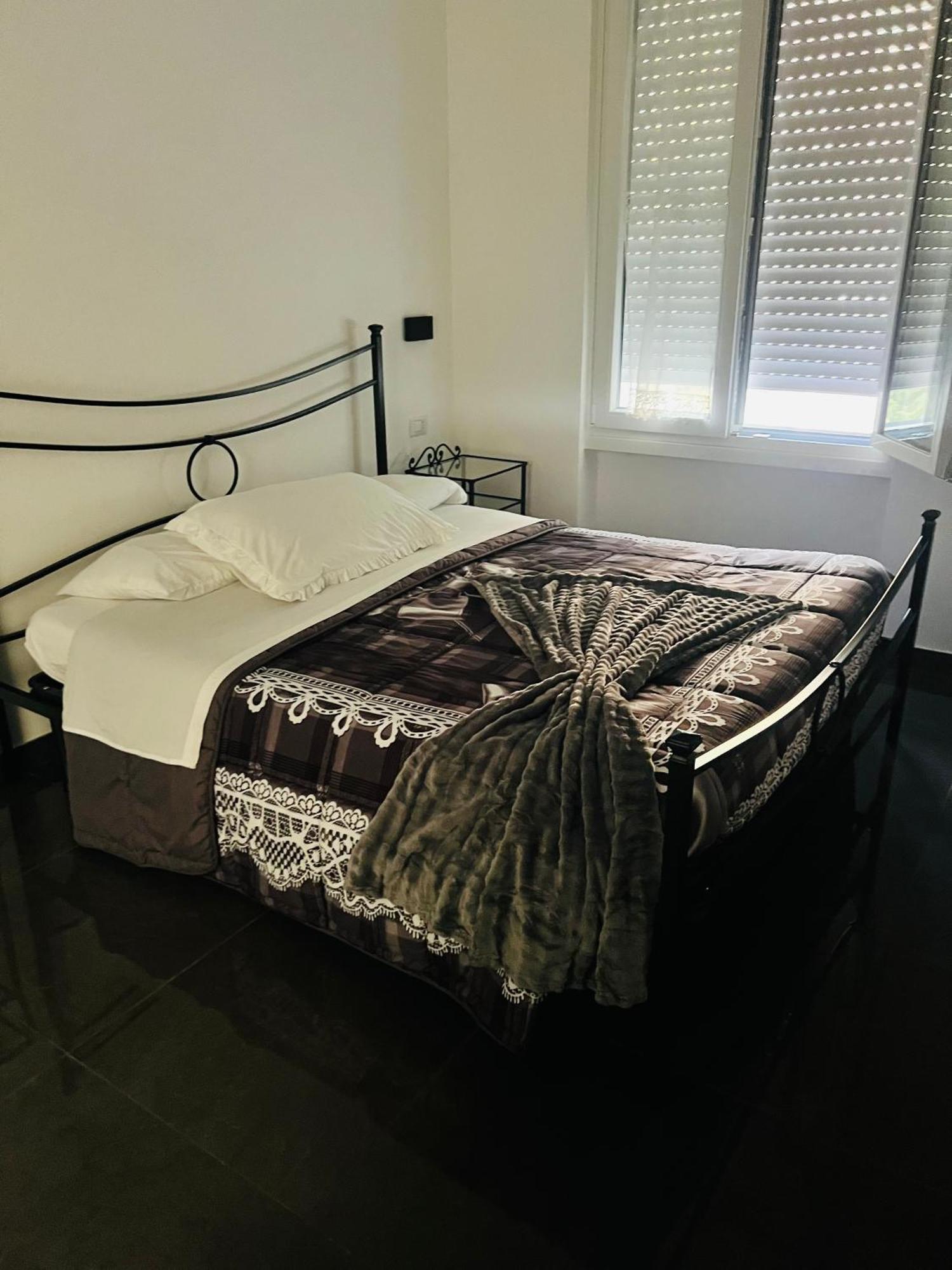 B&B Ladislaus Ладисполи Екстериор снимка